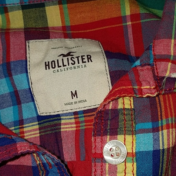 ** SOLD** Hollister and Rue 21 shirts (2) - Picture 2 of 5